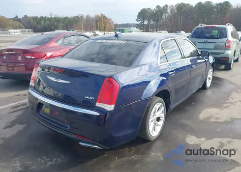 2015 Chrysler 300 Limited z USA, uszkodzony, nr VIN 2C3CCAAG1FH772991